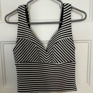 Guess crop and skirt set